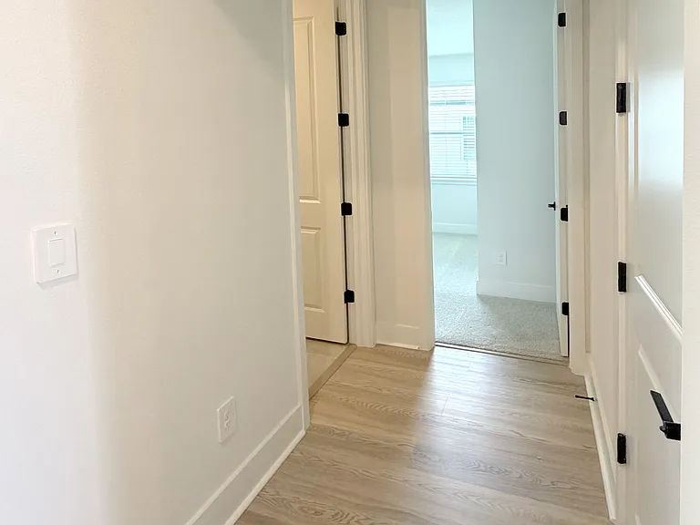 116 Foresthaven St — Photo 11