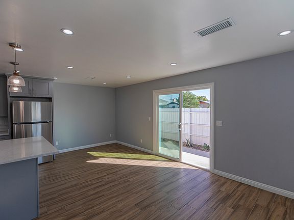 5th image of 18434 Elgar Ave
