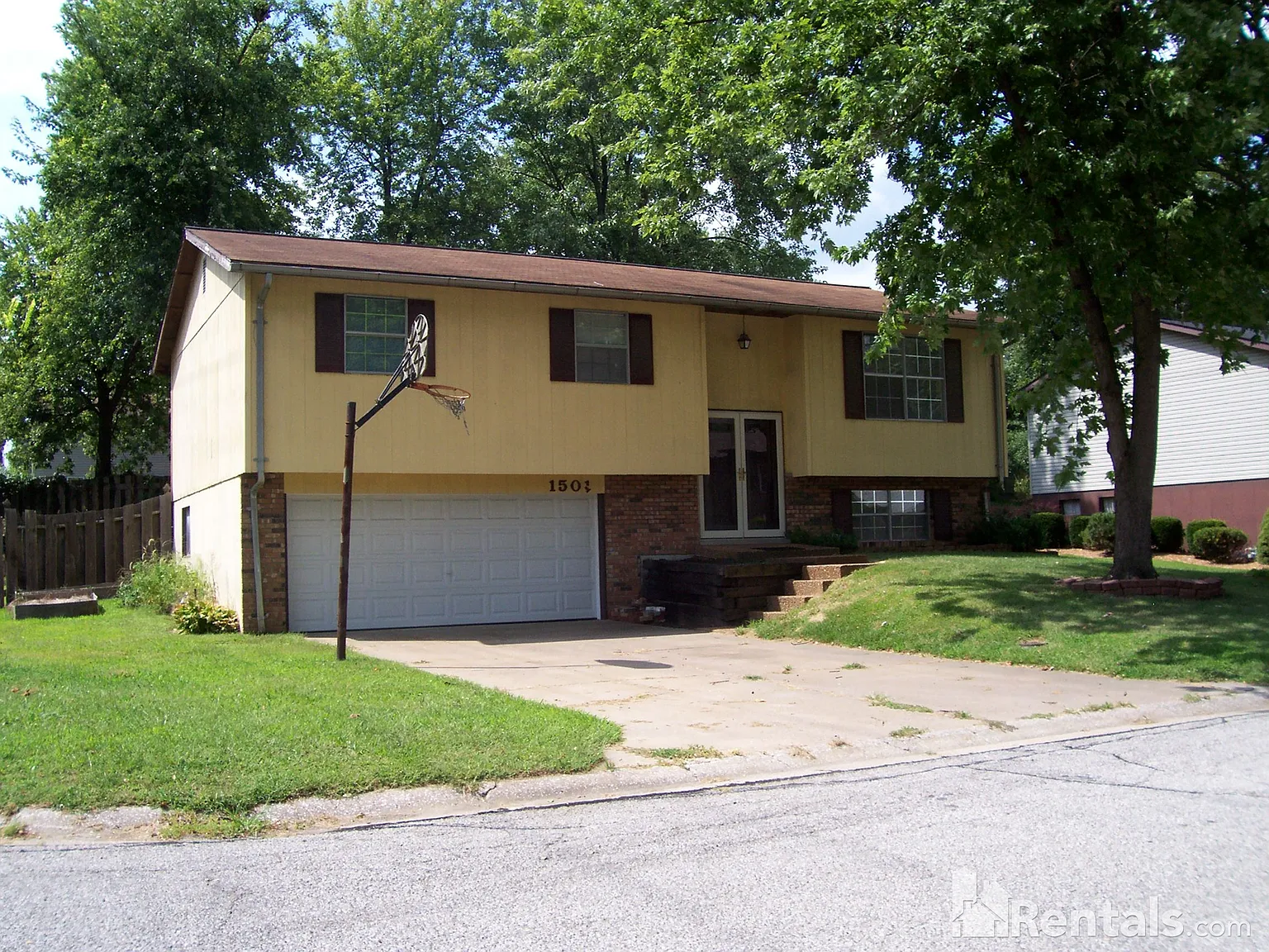 1501 Valley Forge Dr photo 1