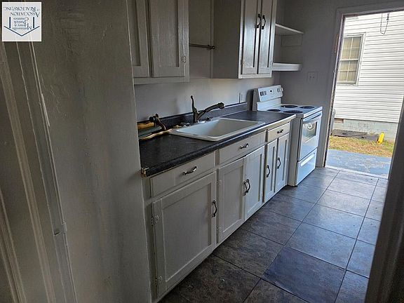 4th image of 141 Calico Ave