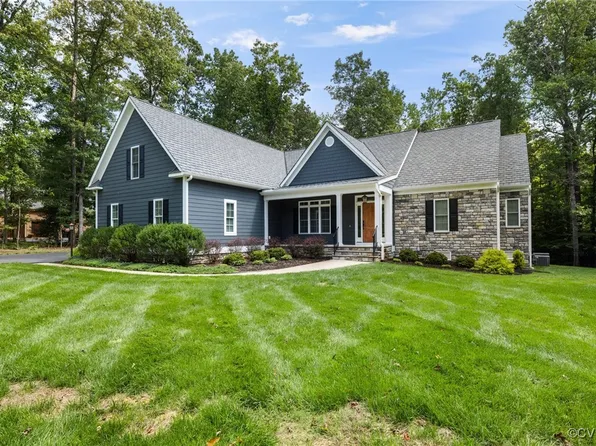11613 Barrows Ridge Ln, Chesterfield, VA 23838