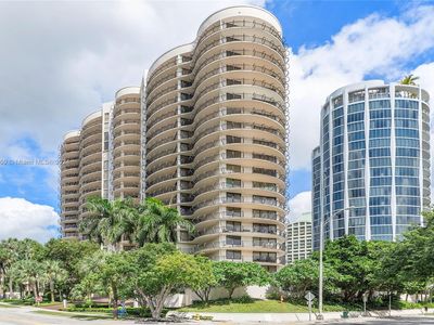 2843 S Bayshore Dr APT 3E, Miami, FL, 33133