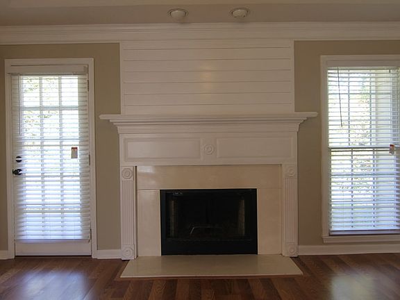 5th image of 701 Lee Road 213