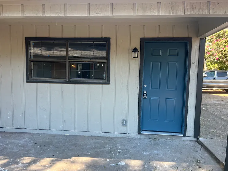 206 Lakeview St #A — Photo 1