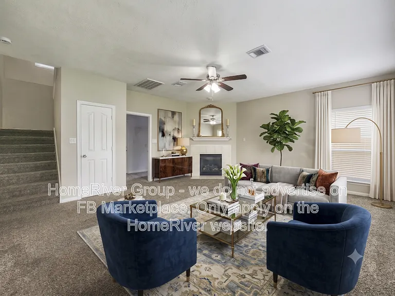 11906 Cottonwood Ln — Photo 2