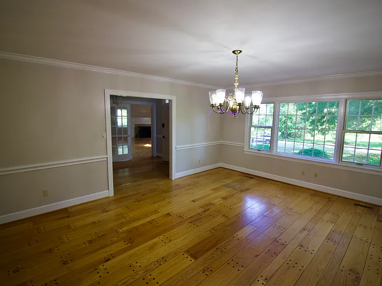 1502 Electric Rd SW — Photo 5