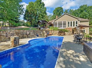 208 Jacob Hunter Ln, Ellijay, GA 30536