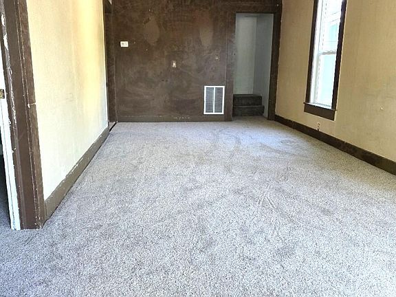 3rd image of 300 S Columbus Ave