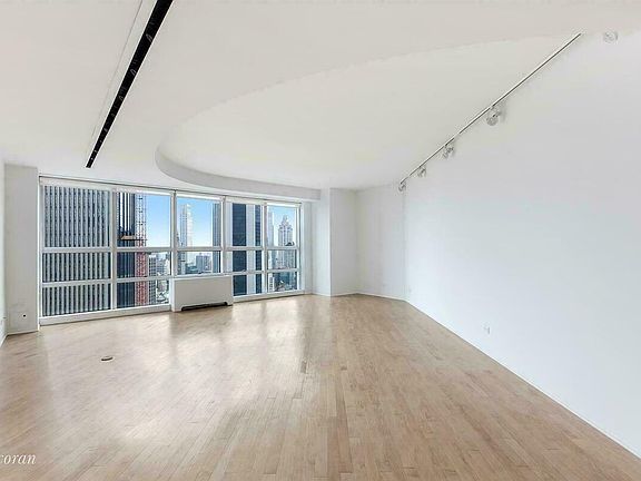 5th image of 146 W 57th St APT 52C