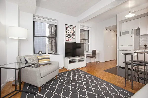 Rented by Global Realty Opportunities | media 65