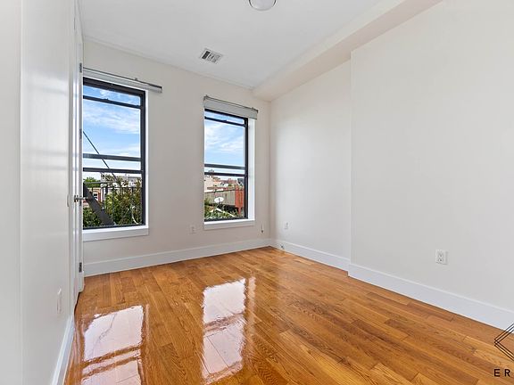 5th image of 751 Dekalb Ave #3C
