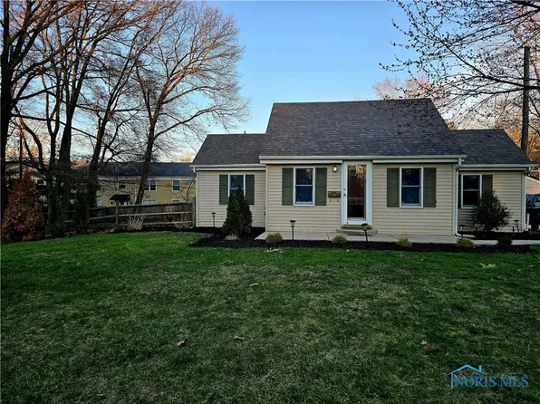 4910 Corregidor Dr, Sylvania, OH 43560