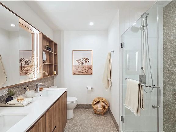 5th image of 305 N Halsted St #2101