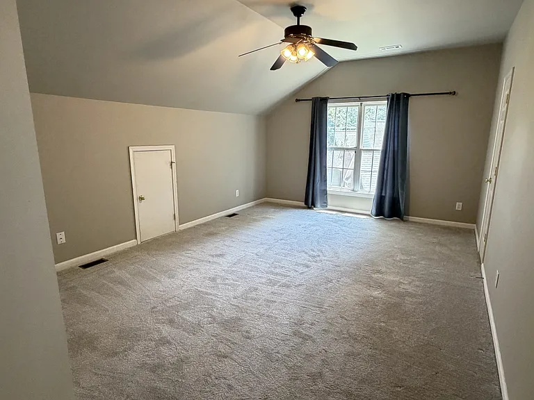4006 Raven Rock Ct — Photo 34