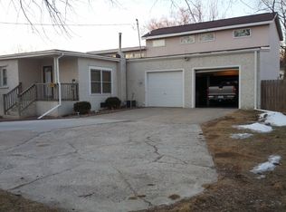 320 E Thornton Ave, Des Moines, IA 50315