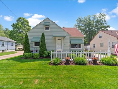 3937 W 227th St, Fairview Park, OH, 44126