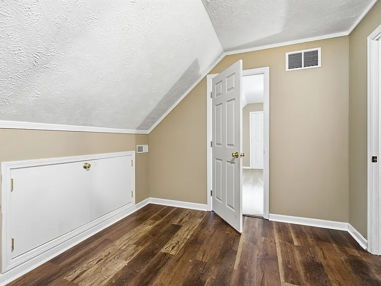 1343 Cason Trl — Photo 13