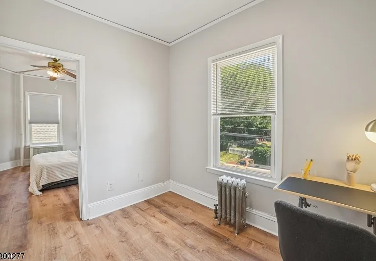 16 Henry St #2 — Photo 12