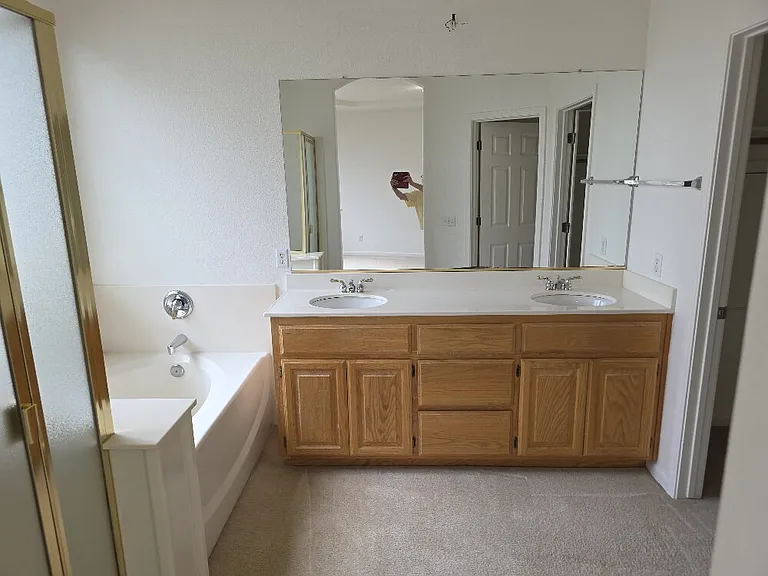 249 Oxburough Dr — Photo 37