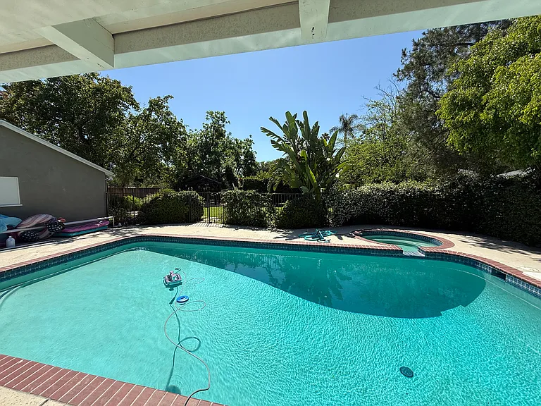 8841 Shoshone Ave — Photo 21