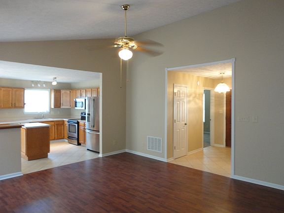 3rd image of 8449 Country Charm Dr