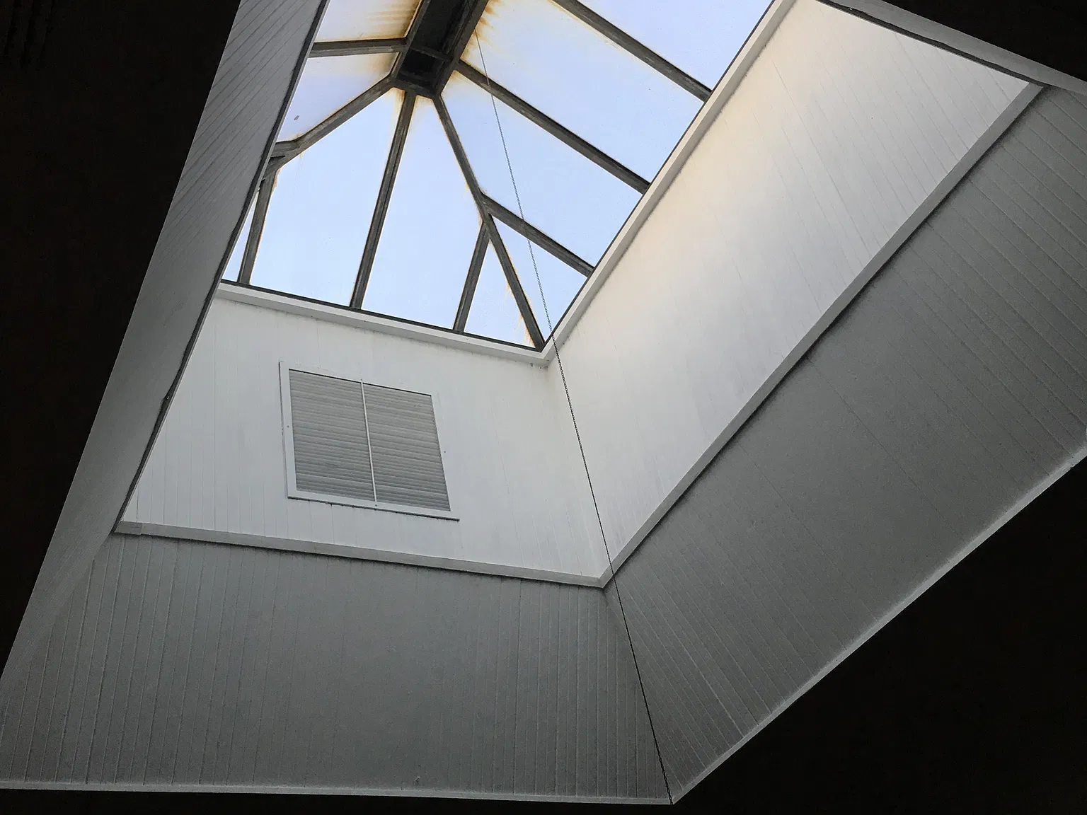 Studio, 2500 sqft, $1,500 — Photo 3