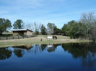 6350 Riata Ln, Brenham, TX 77833