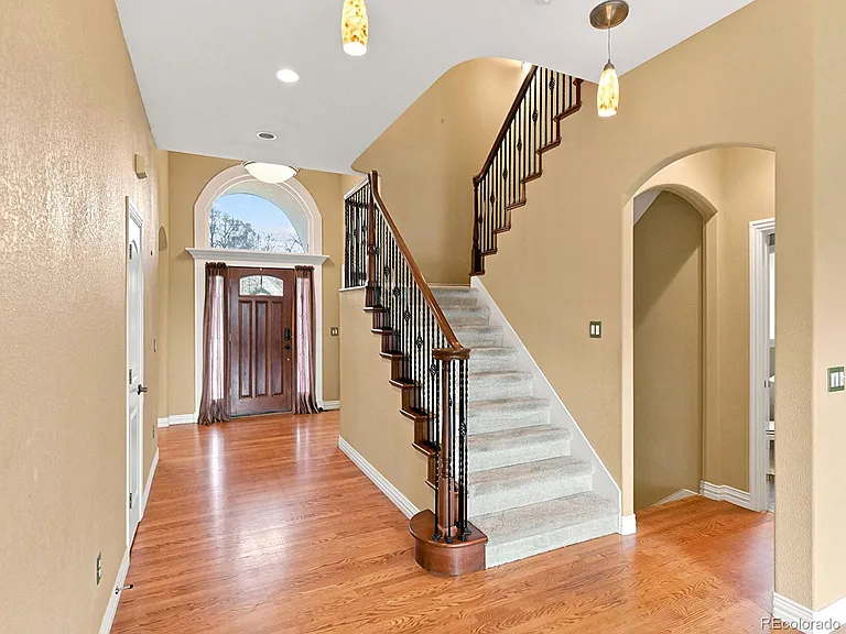 2530 Westward Dr — Photo 4