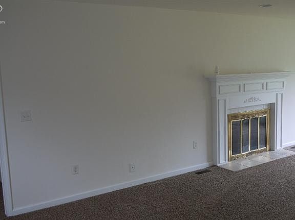 4th image of 5260 Fern Ave