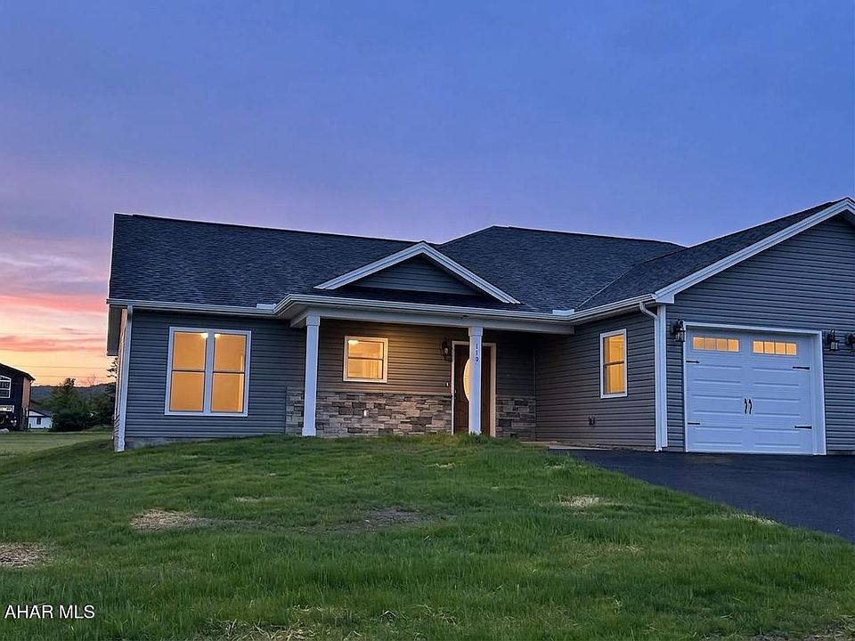 1st image of 119 Red Tail Cir