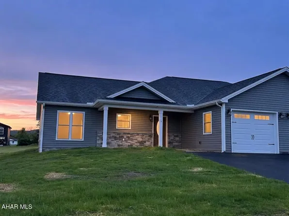 119 Red Tail Cir, Duncansville, PA 16635