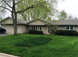 2710 W 91st Street Cir, Bloomington, MN 55431