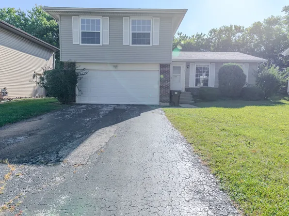 19825 S Farmington Ln, Frankfort, IL 60423