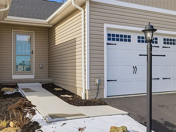 4th image of 135 Alta Vista Dr