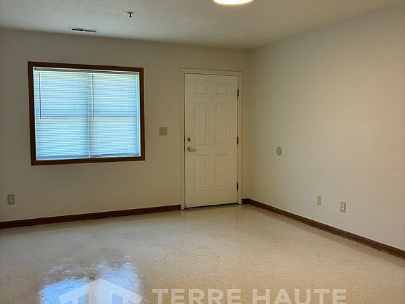 5th image of 275 N 18th St #275