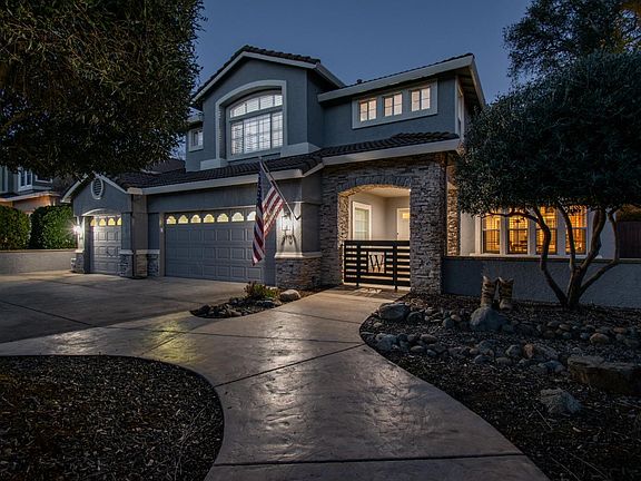 5th image of 3101 Brackenwood Place