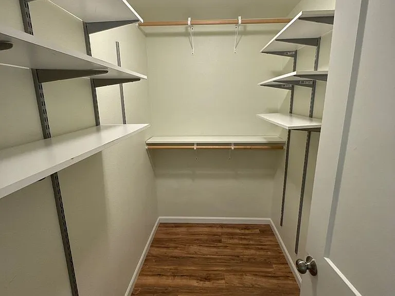 200 Railroad Ave #8 — Photo 14