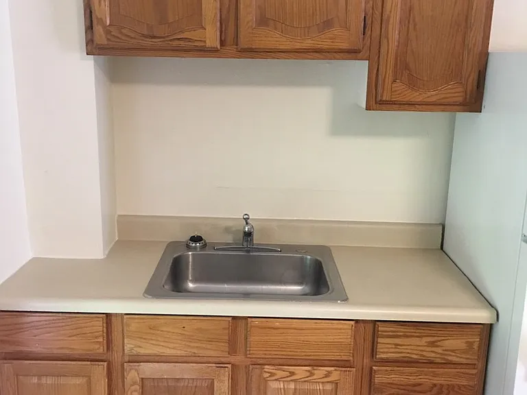 404 S Main St — Photo 5