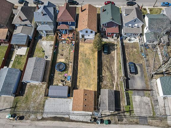 4th image of 50 N Burgess Ave