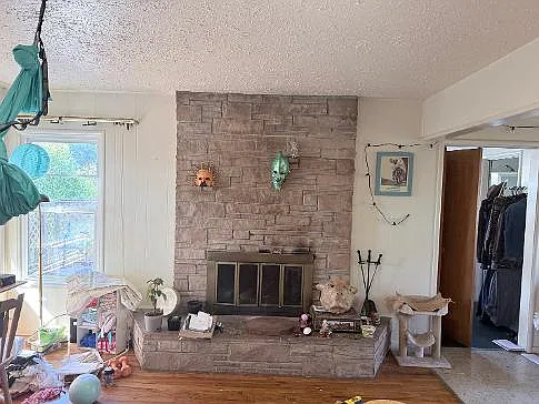 2 bed, $2,400 — Photo 3