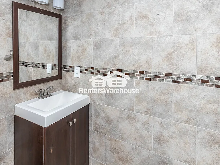 13009 Washington Ct — Photo 14