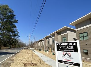 1980 Cambridge Village Dr, Conway, AR 72032
