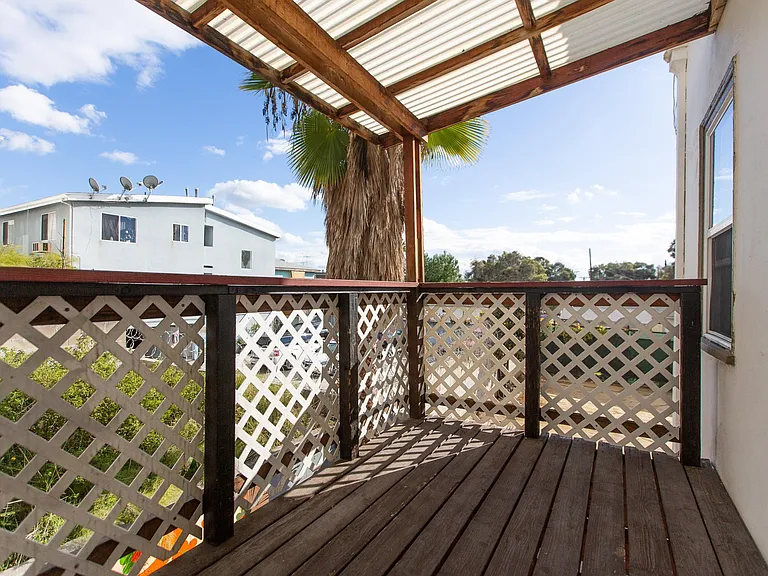 1222 N Kenmore Ave #8 — Photo 24