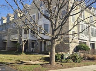 202 Cobblestone Dr, Ardmore, PA 19003