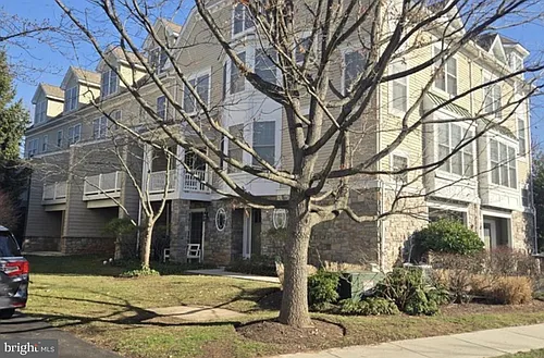 202 Cobblestone Dr Photo 1