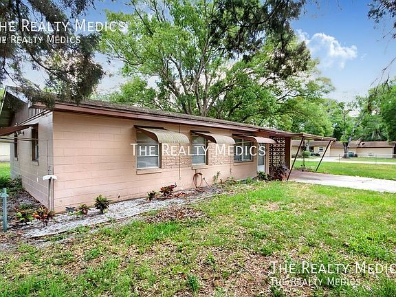 3rd image of 705 W 24th Pl