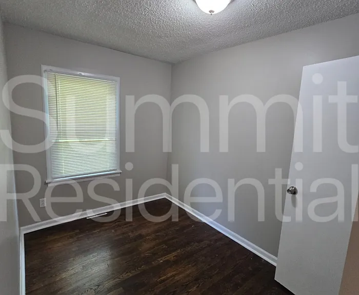 10507 Oakland Ave — Photo 12