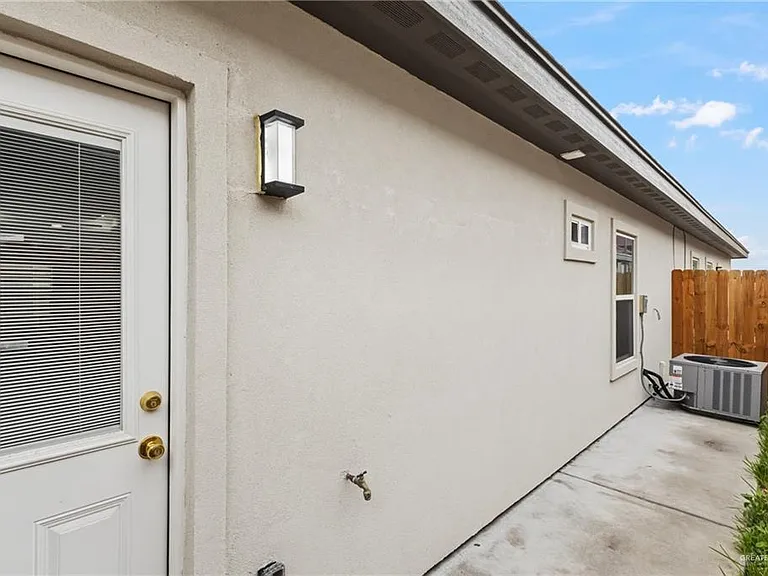 1802 W Violet Dr #1 — Photo 18