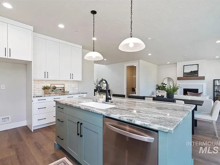 562 Hidden Mill Ct — Photo 8