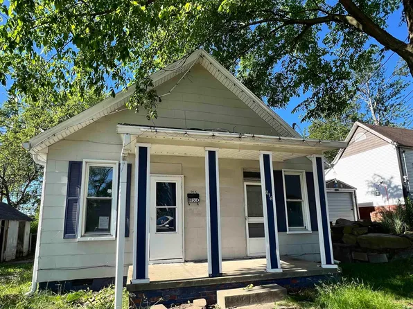 216 W Walnut St, Boonville, IN 47601